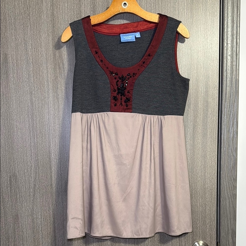 Simply Vera Vera Wang Women’s Embellished Babydoll Blouse Size Medium EUC